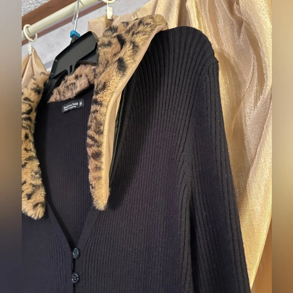 Sweater - Picture 2 of 3